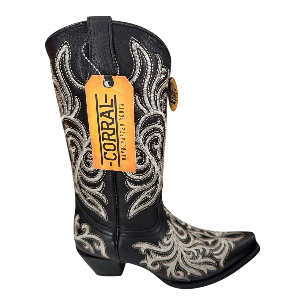 Corral Ladies Black Pattern Embroidered Snip Toe Boots Z5299 Women’s Size 10